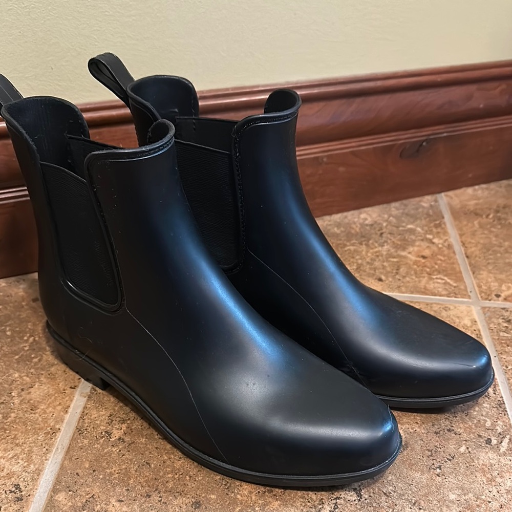 Black Chelsea Boots